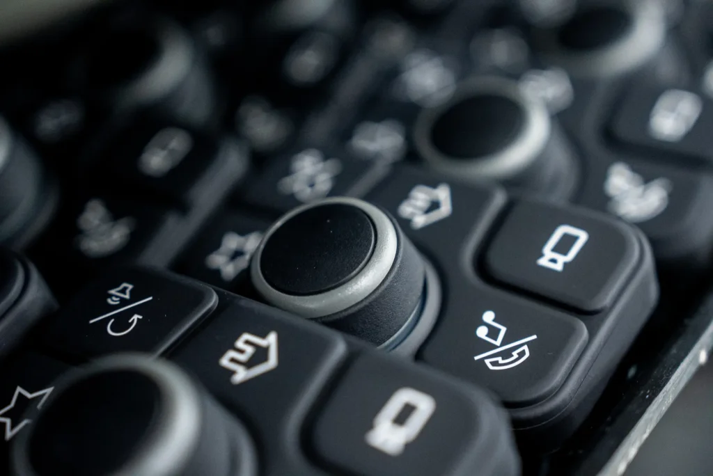 Control Knobs: Product Functionality and Aesthetics